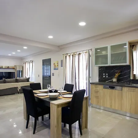 Villa Iskander *